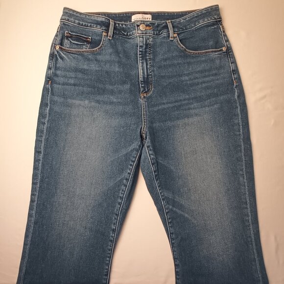 Loft Jeans Size 32/14 The Curvy Kick Crop High Rise Medium Wash - Picture 2 of 10